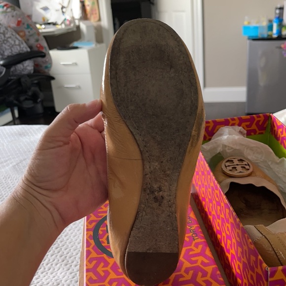 Tory Burch flats size 7M - Picture 3 of 6